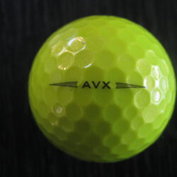 Titleist AVX jaune